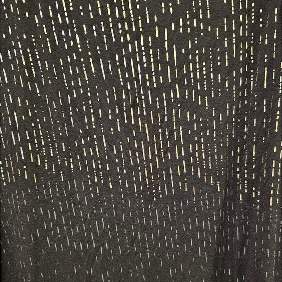 APT 9 Elbow Length Top with Gold Toned Accents Dripping into a Gray on Front OX - Picture 8 of 8